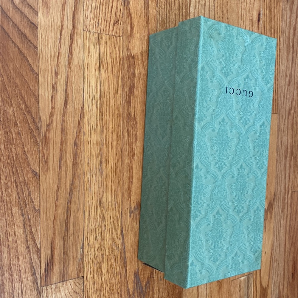Green Gucci shoe box - Picture 2 of 3